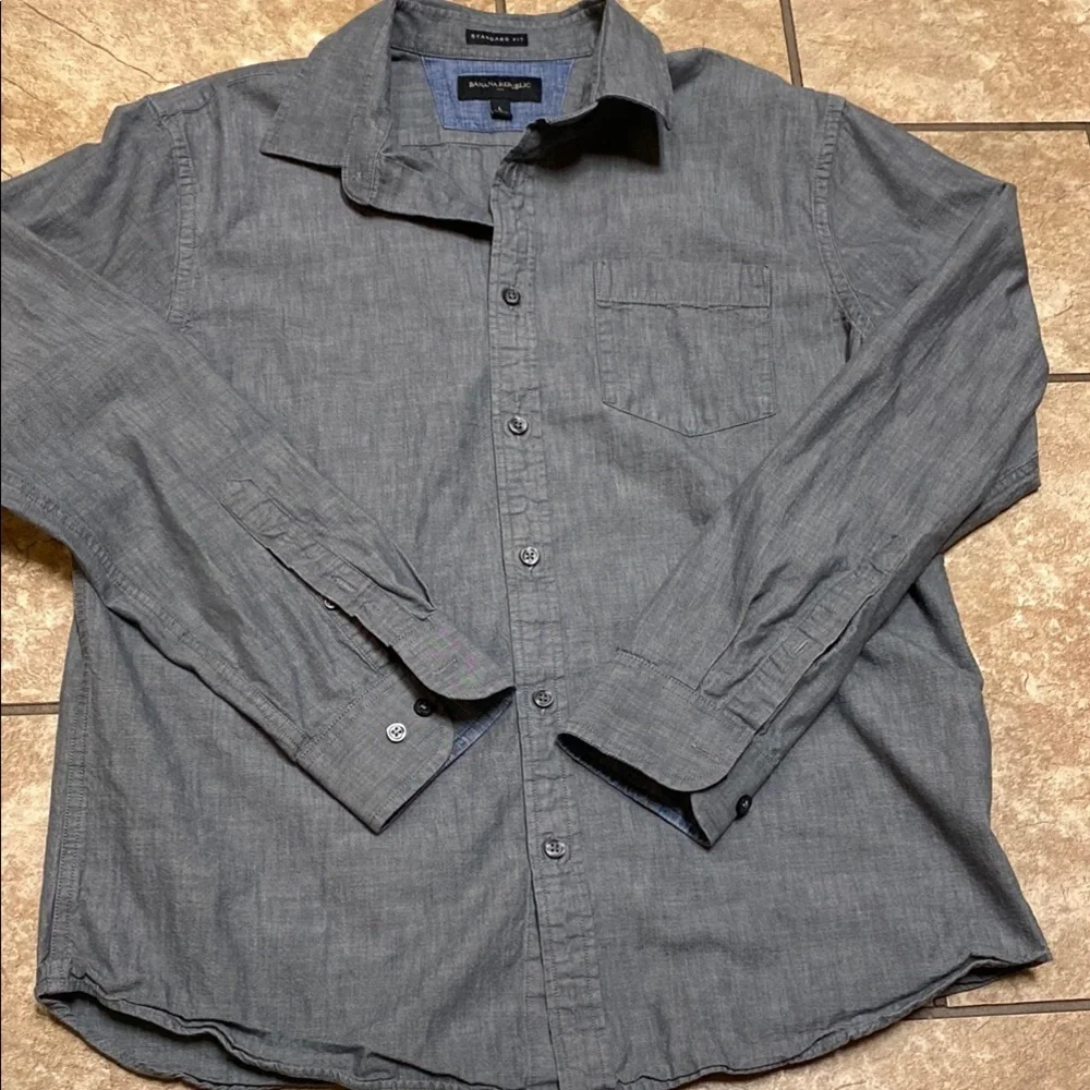 Banana Republic Gray Button-Down Size Large Shirt Office Business Casual